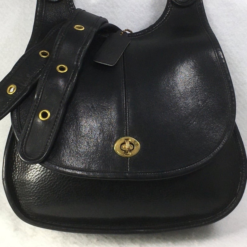 Vintage COACH CRESCENT Shoulder Saddle Bag